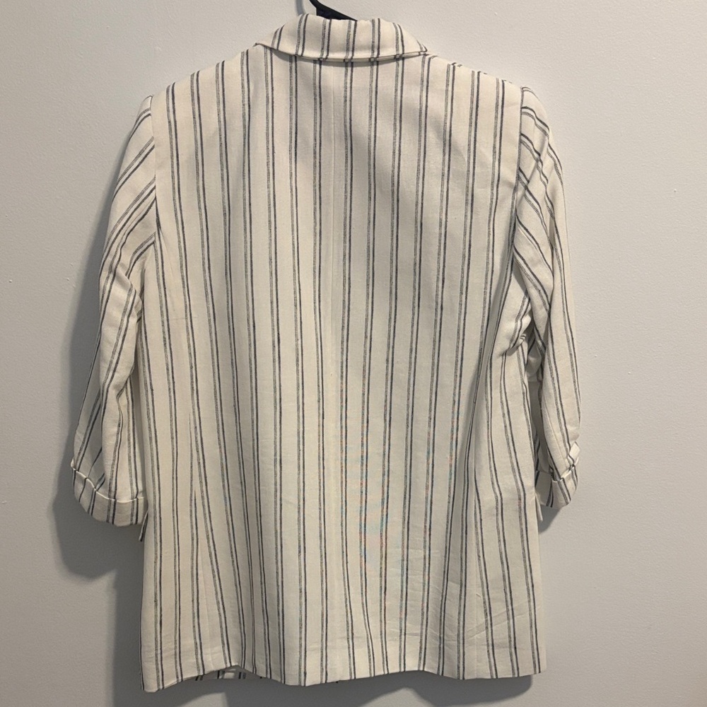 Zara Women's Blazer - Ecru with Stripes - Picture 3 of 10